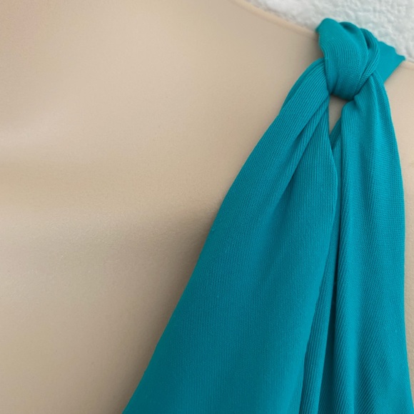 A.N.A Swimsuit - Picture 3 of 4